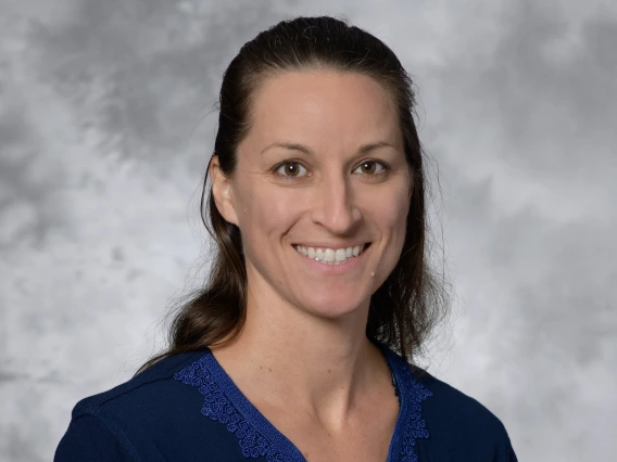 Photo of Lindsey Toman