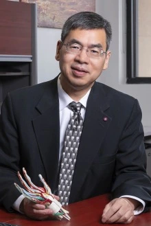 Portrait of Zong-Ming Li, PhD